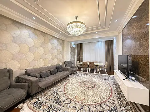 Satılır 3 otaqlı mənzil 120 m²