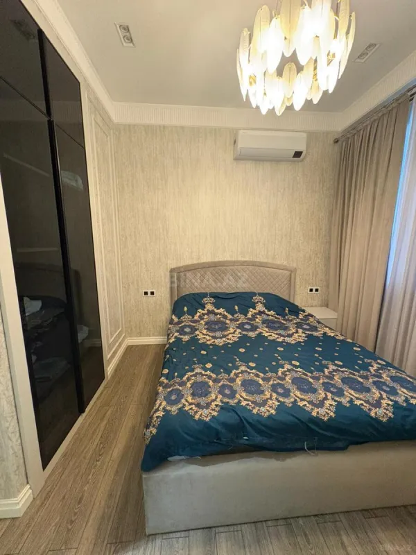 Kirayə verilir 3 otaqlı mənzil 110 m²