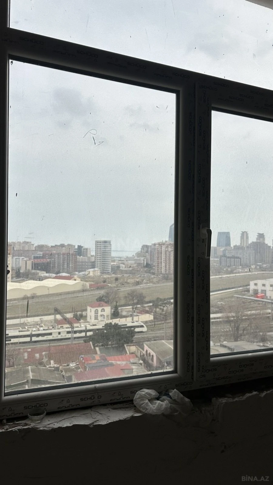 Satılır 3 otaqlı mənzil 110 m²