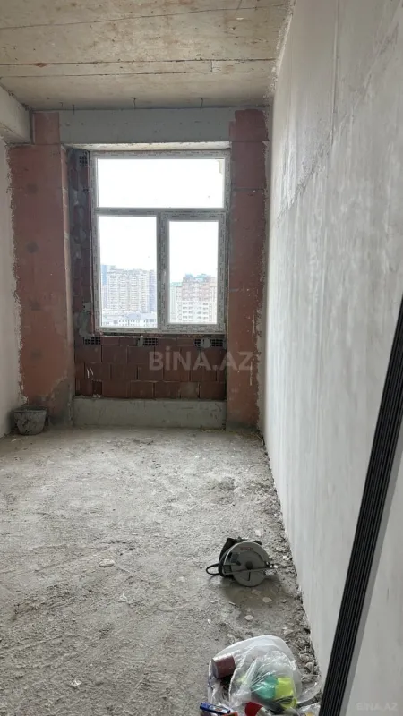 Satılır 3 otaqlı mənzil 110 m²