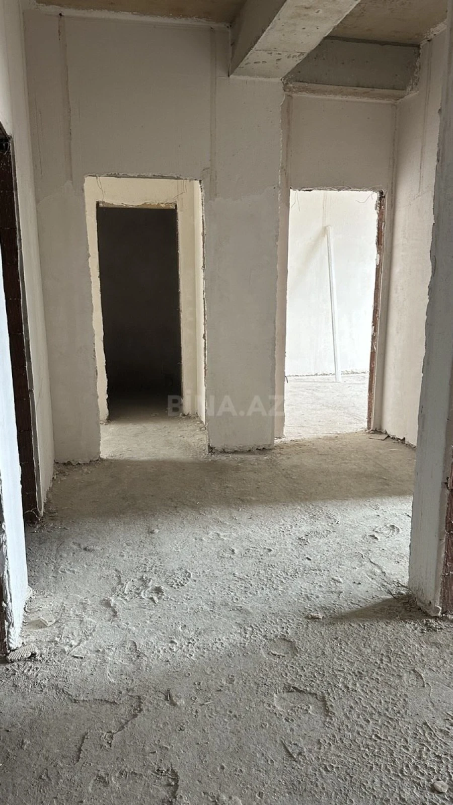 Satılır 3 otaqlı mənzil 110 m²