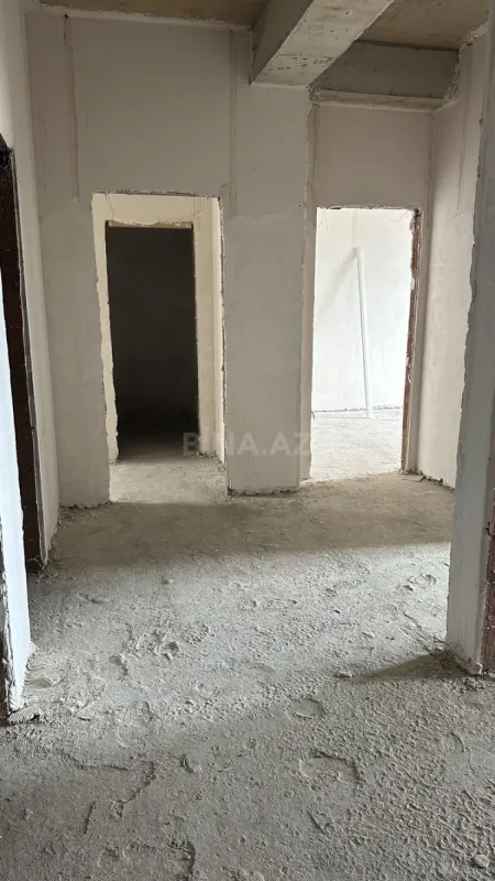 Satılır 3 otaqlı mənzil 110 m²
