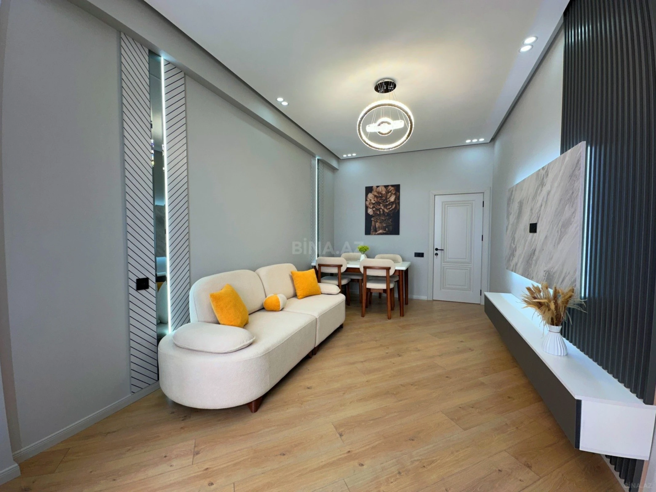 Satılır 2 otaqlı mənzil 55 m²