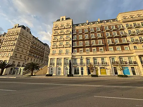 Satılır 3 otaqlı mənzil 97 m²