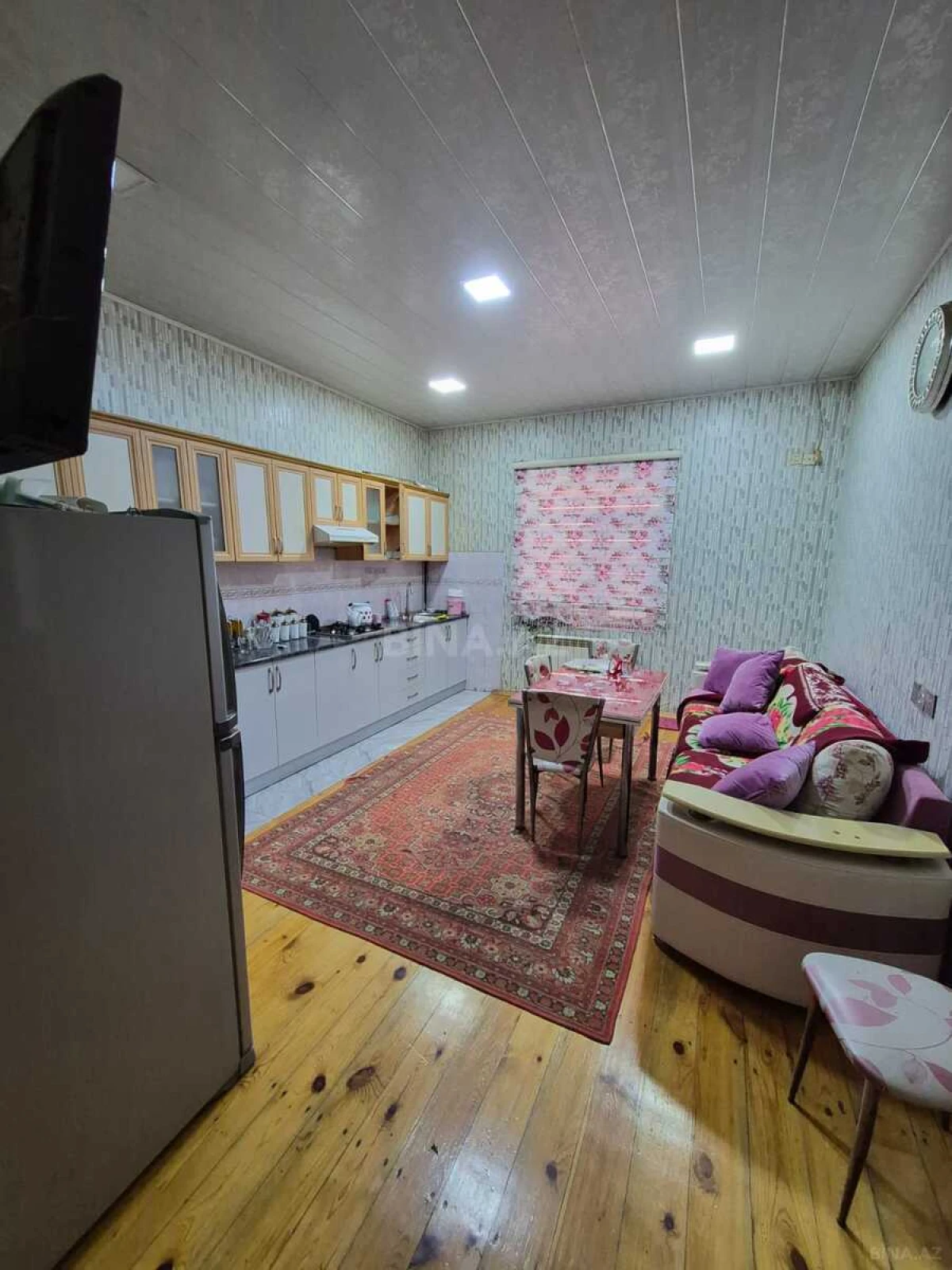 Satılır 9 otaqlı həyət evi 310 m²