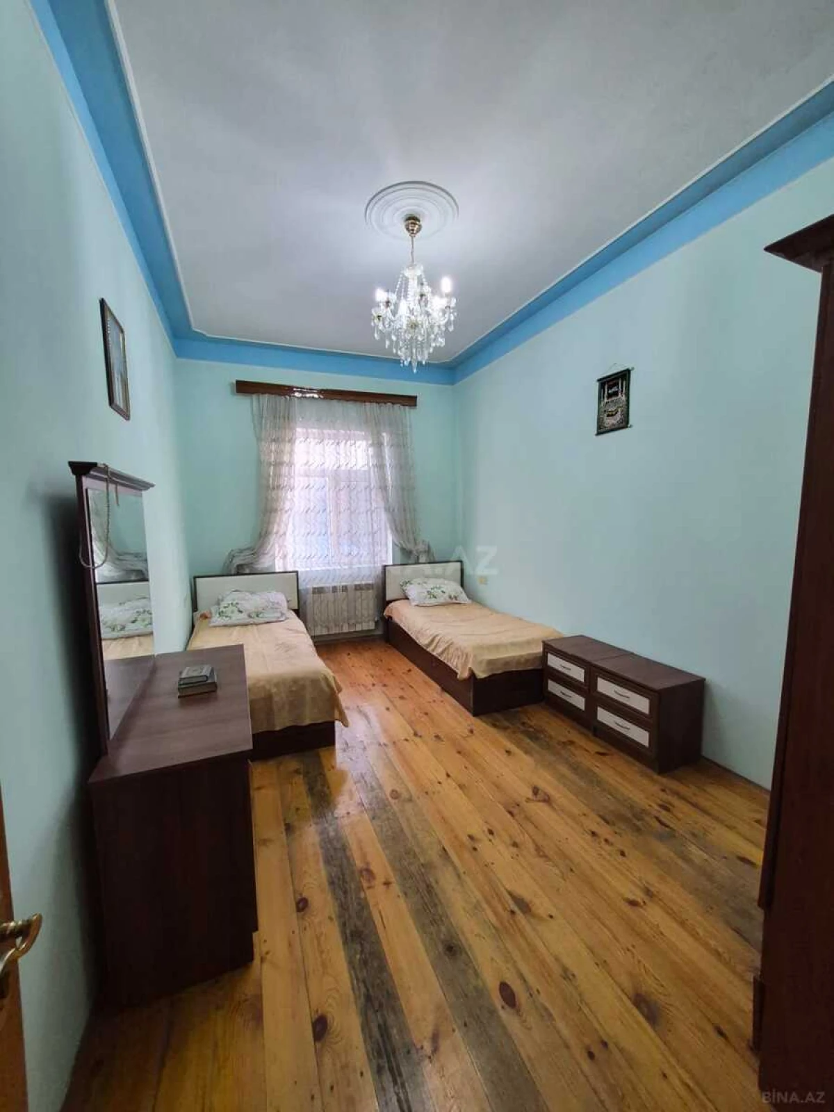 Satılır 9 otaqlı həyət evi 310 m²
