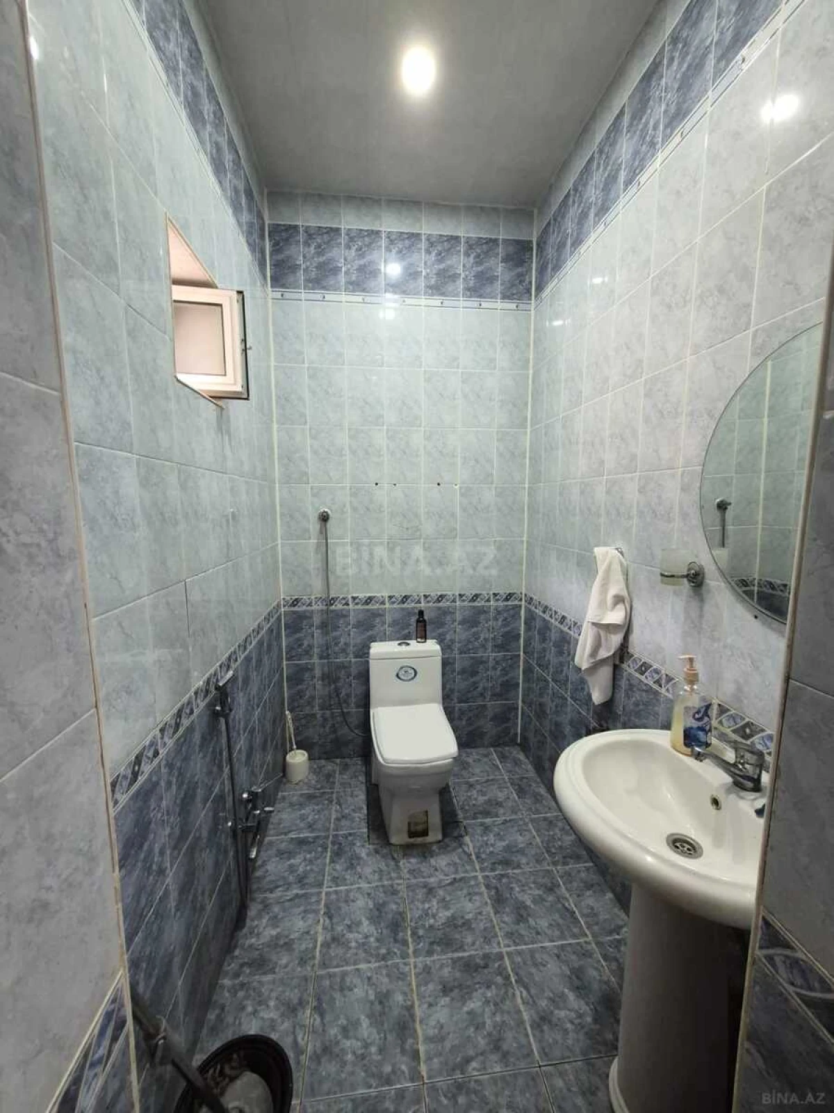 Satılır 9 otaqlı həyət evi 310 m²