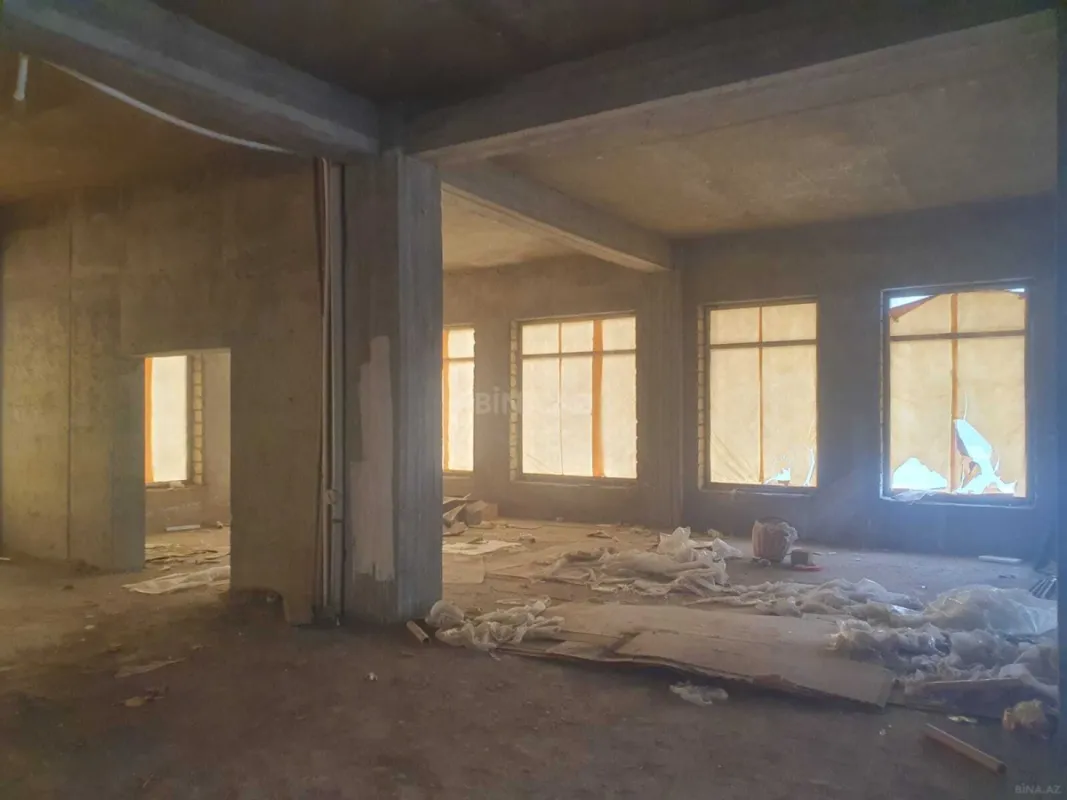 Satılır obyekt 517 m²