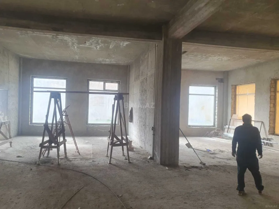 Satılır obyekt 517 m²