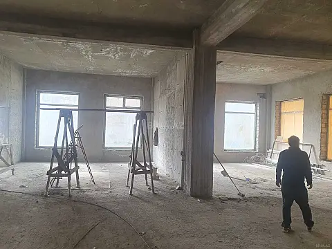 Satılır obyekt 517 m²