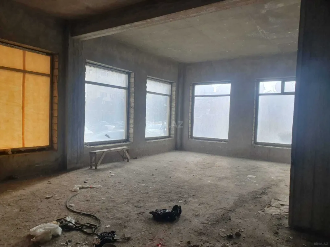 Satılır obyekt 517 m²