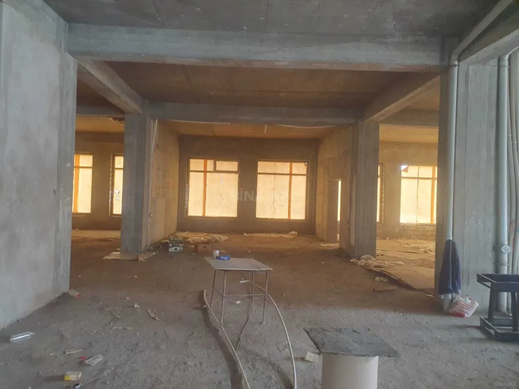 Satılır obyekt 517 m²