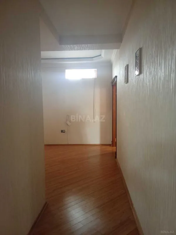 Satılır 3 otaqlı mənzil 150 m²