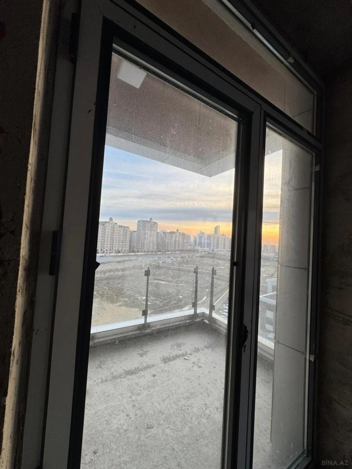 Satılır 3 otaqlı mənzil 100 m²