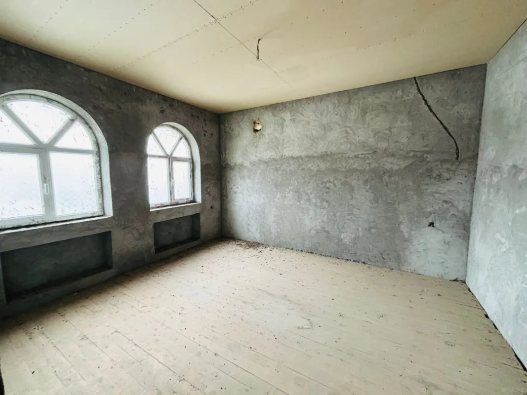 Satılır 6 otaqlı həyət evi 253 m²