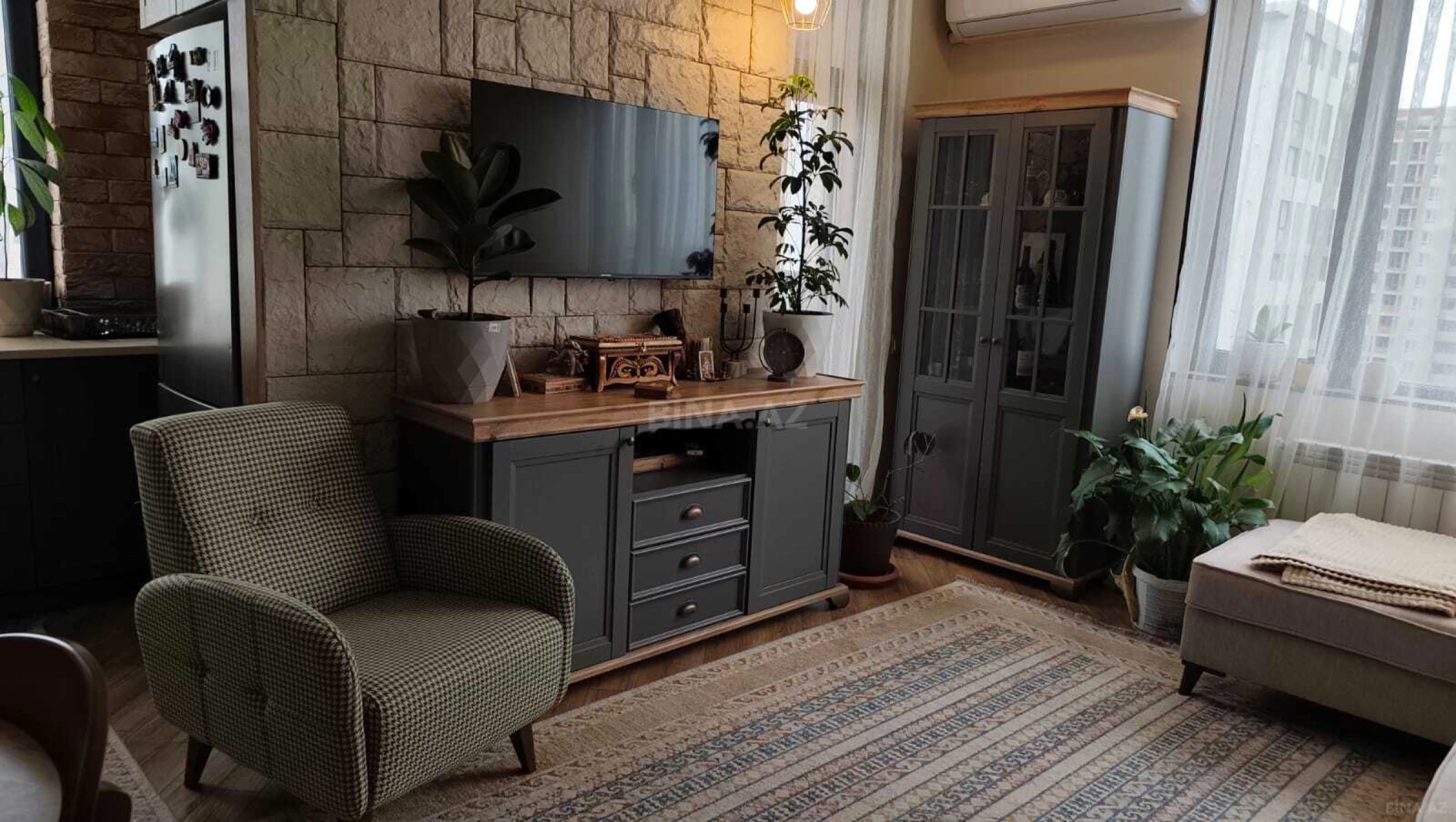 Satılır 4 otaqlı mənzil 100 m²