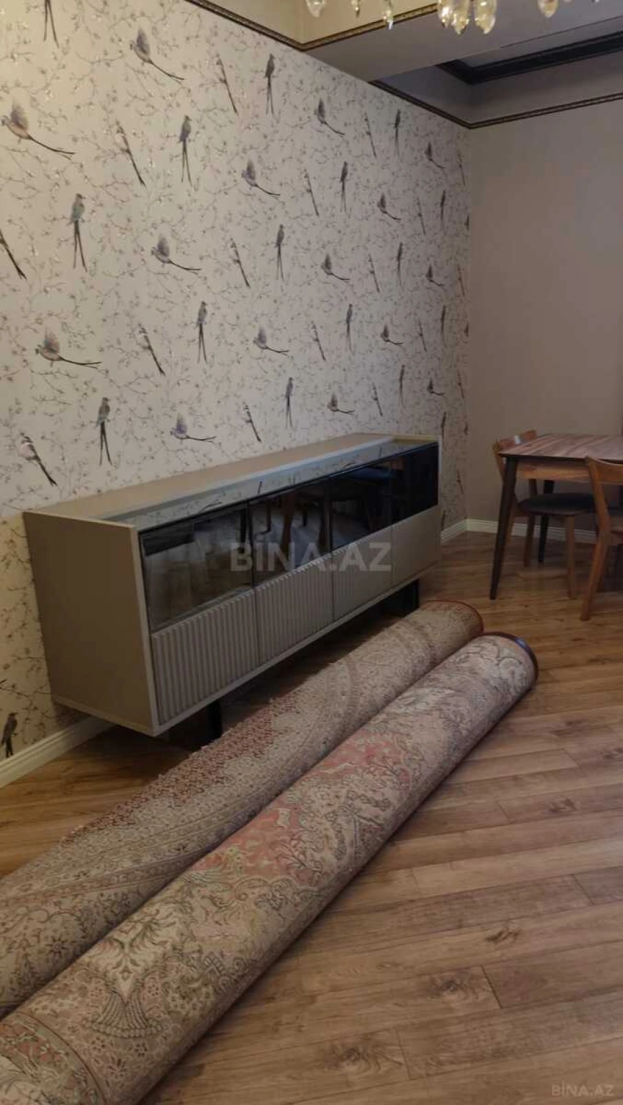 Satılır 4 otaqlı mənzil 100 m²