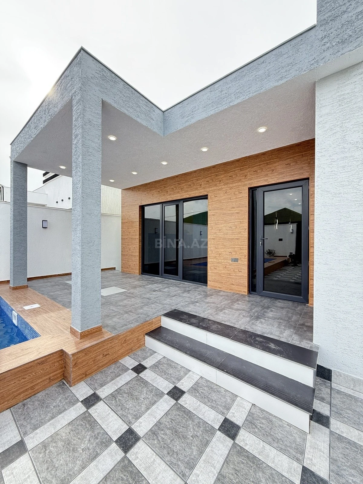 Satılır 4 otaqlı həyət evi 160 m²