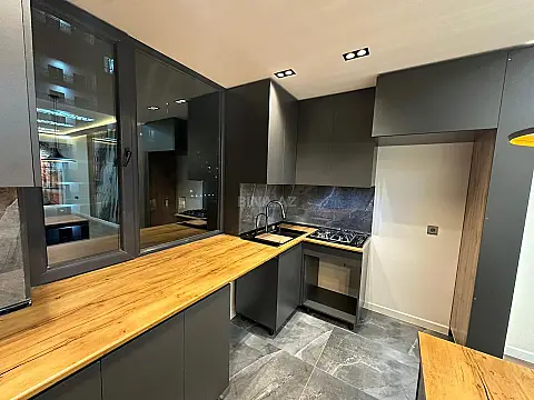 Satılır 3 otaqlı mənzil 100 m²