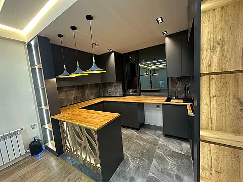 Satılır 3 otaqlı mənzil 100 m²