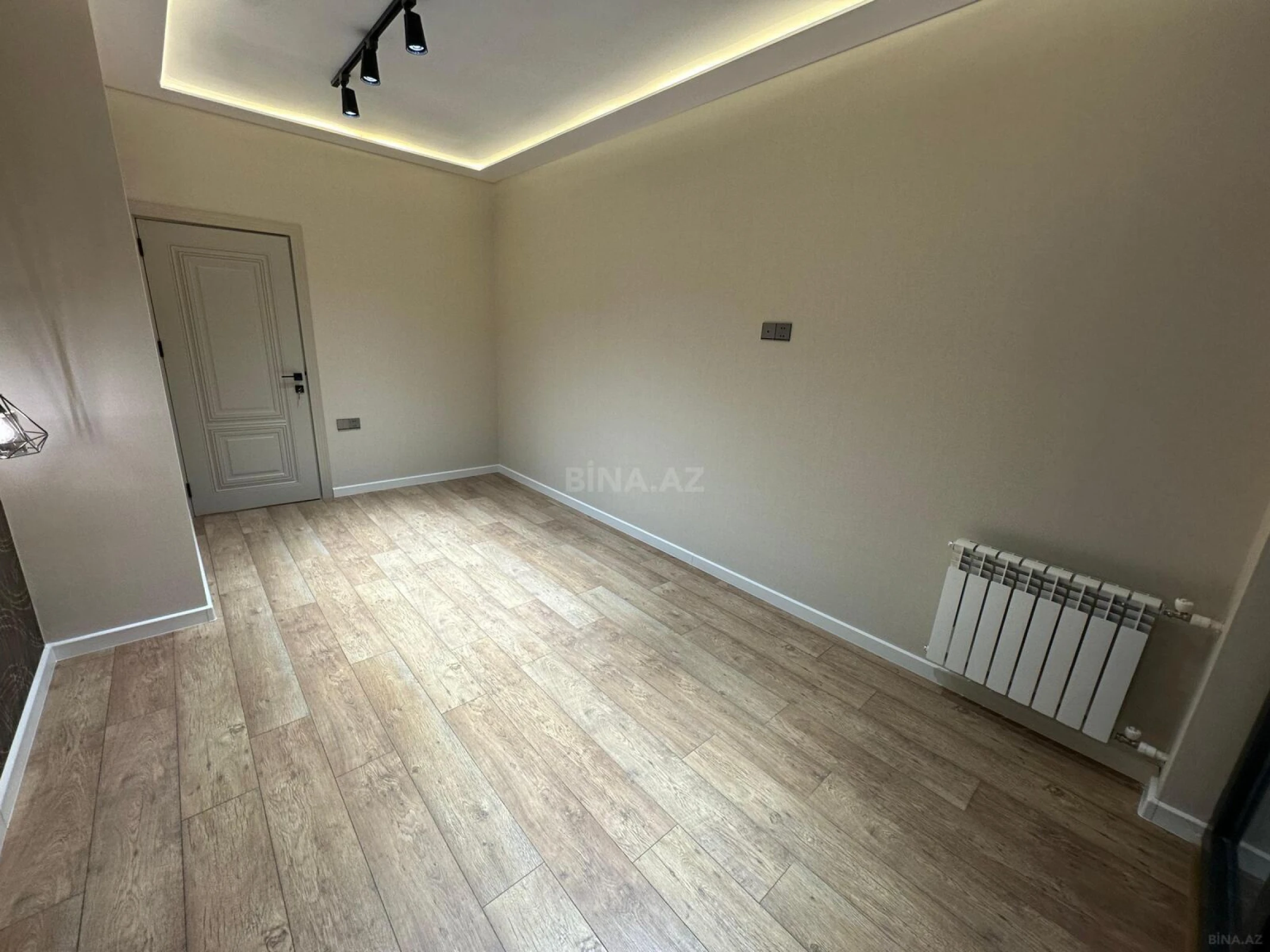 Satılır 3 otaqlı mənzil 100 m²