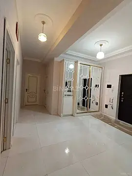 Satılır 3 otaqlı mənzil 130 m²