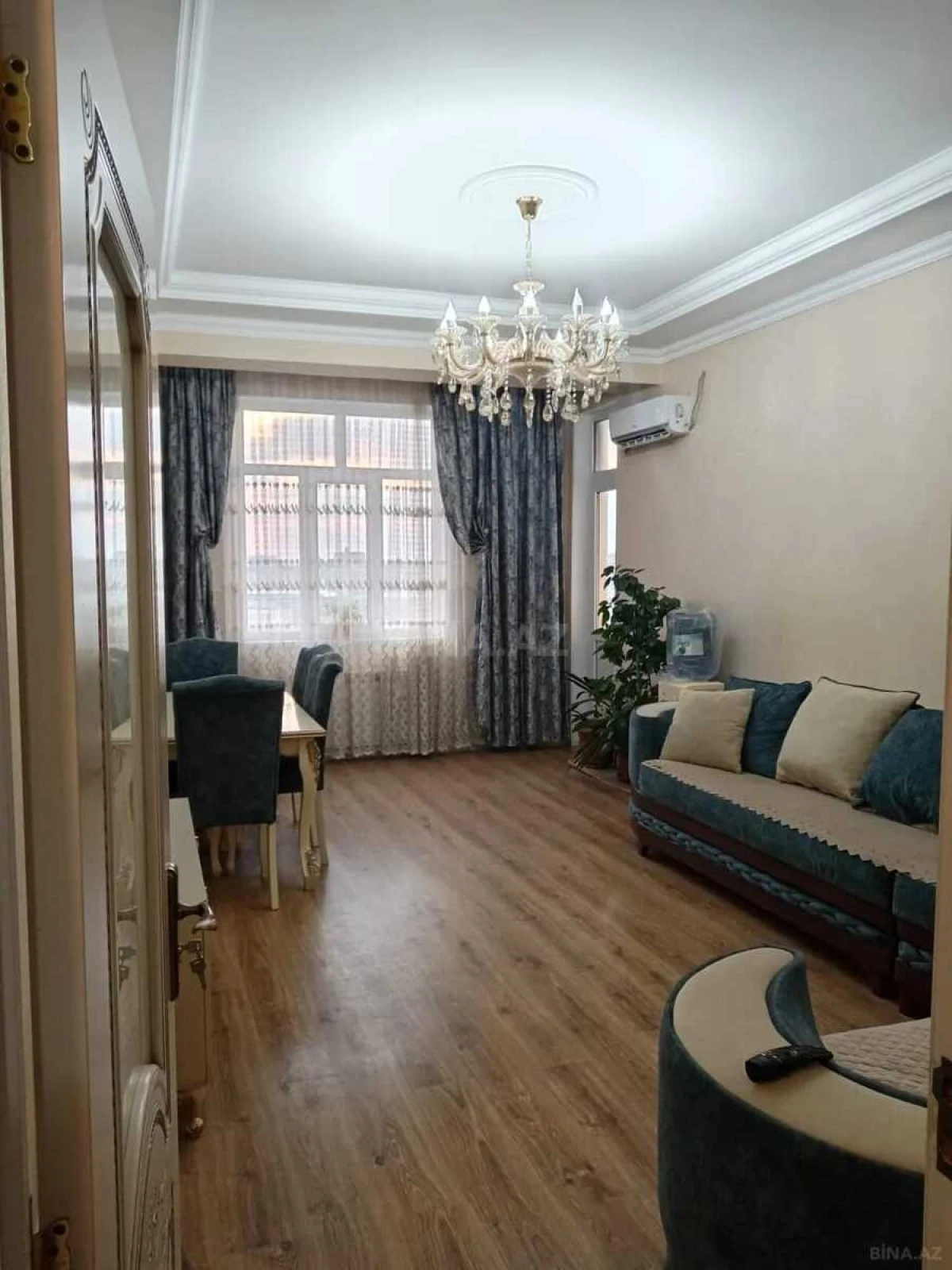 Satılır 3 otaqlı mənzil 130 m²