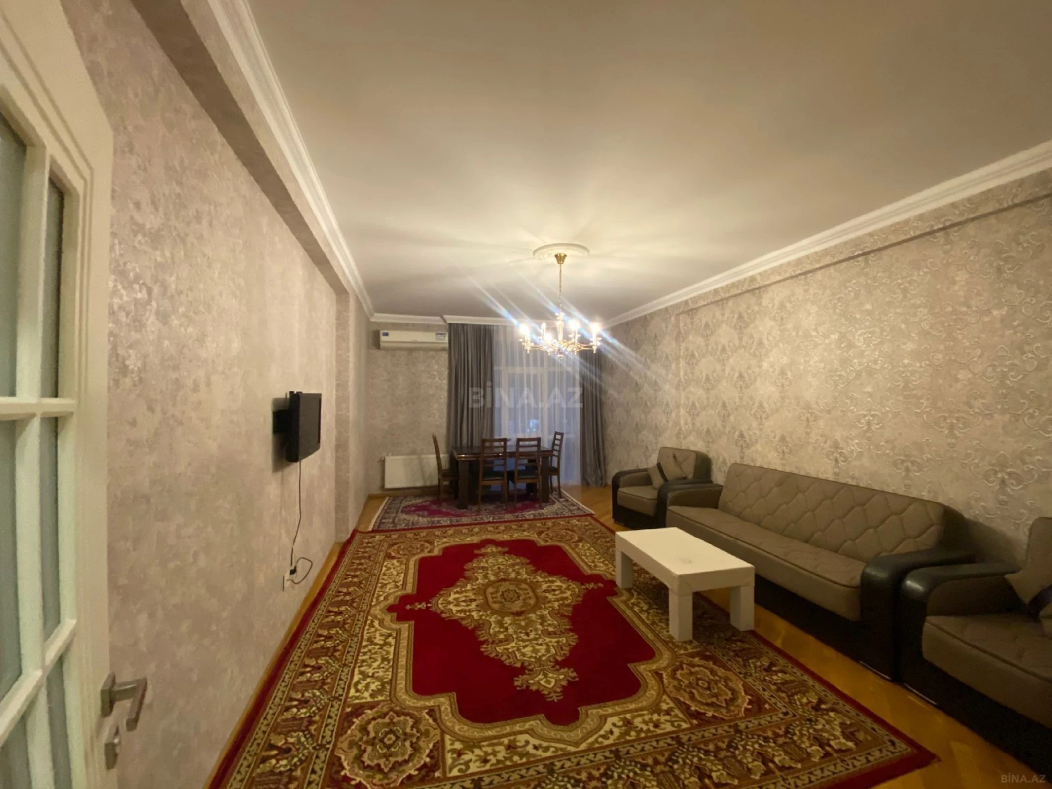 Satılır 3 otaqlı mənzil 128 m²