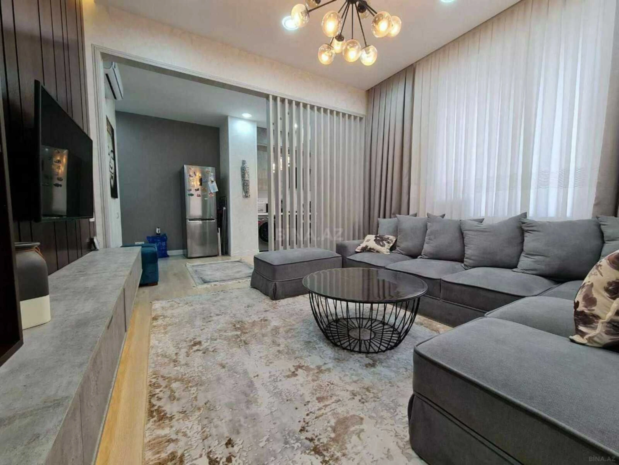 Kirayə verilir 2 otaqlı mənzil 90 m²
