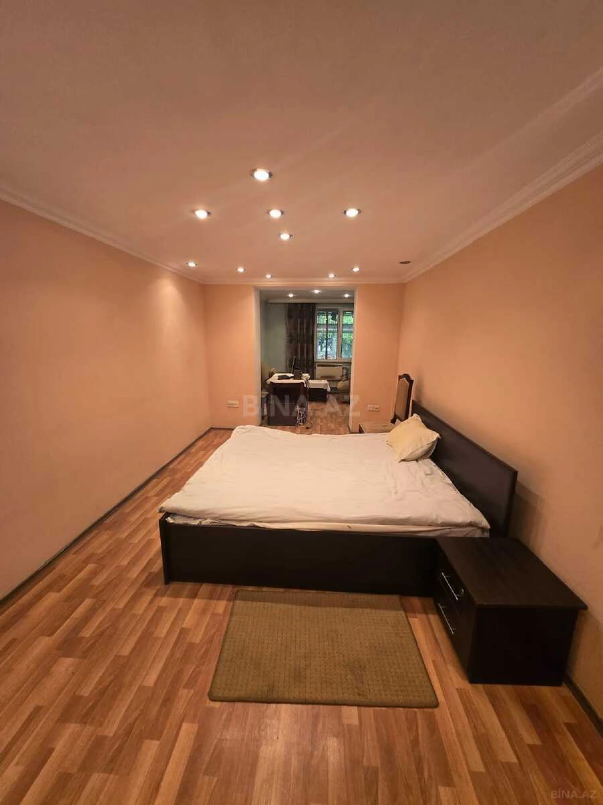 Satılır 2 otaqlı mənzil 86 m²
