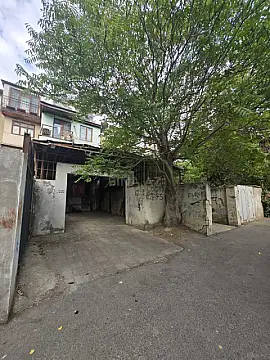 Satılır 2 otaqlı mənzil 86 m²