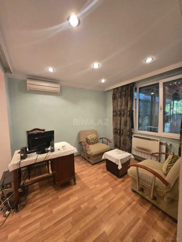 Satılır 2 otaqlı mənzil 86 m²