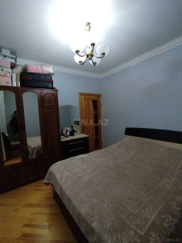 Satılır 4 otaqlı mənzil 105 m²
