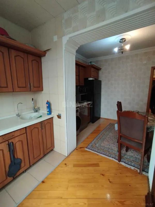 Satılır 4 otaqlı mənzil 105 m²
