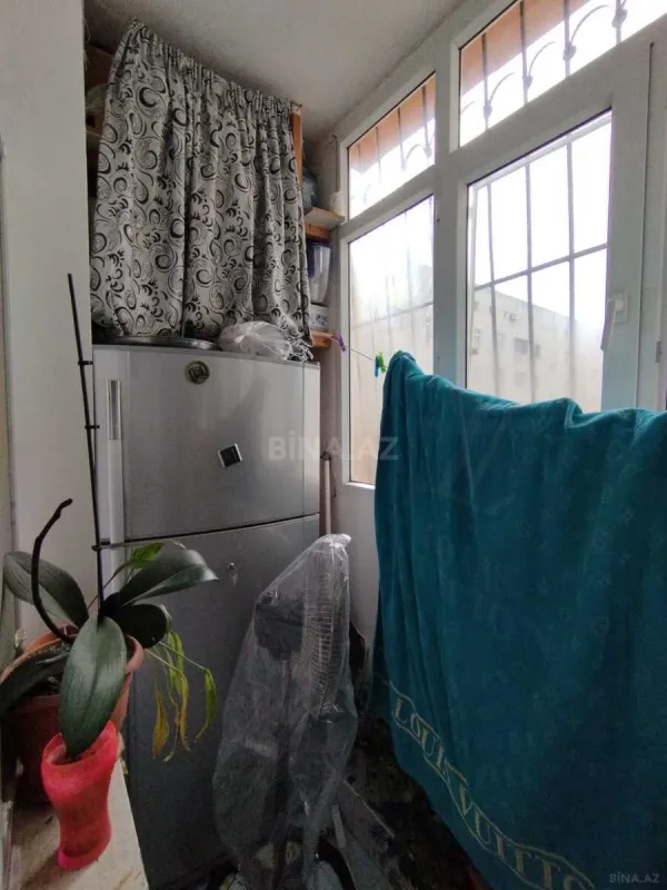 Satılır 4 otaqlı mənzil 105 m²