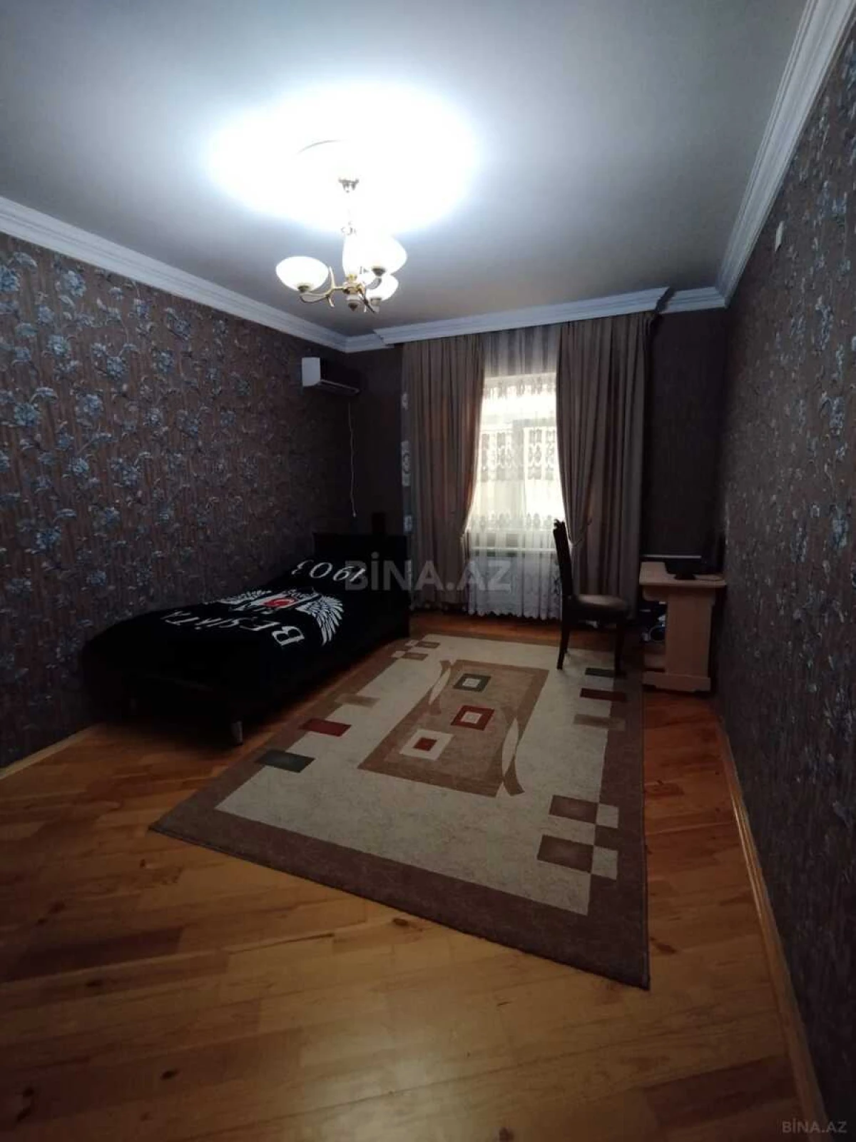 Satılır 4 otaqlı mənzil 105 m²