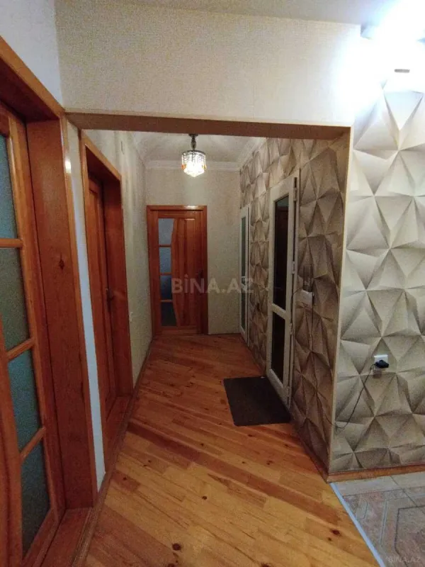Satılır 4 otaqlı mənzil 105 m²