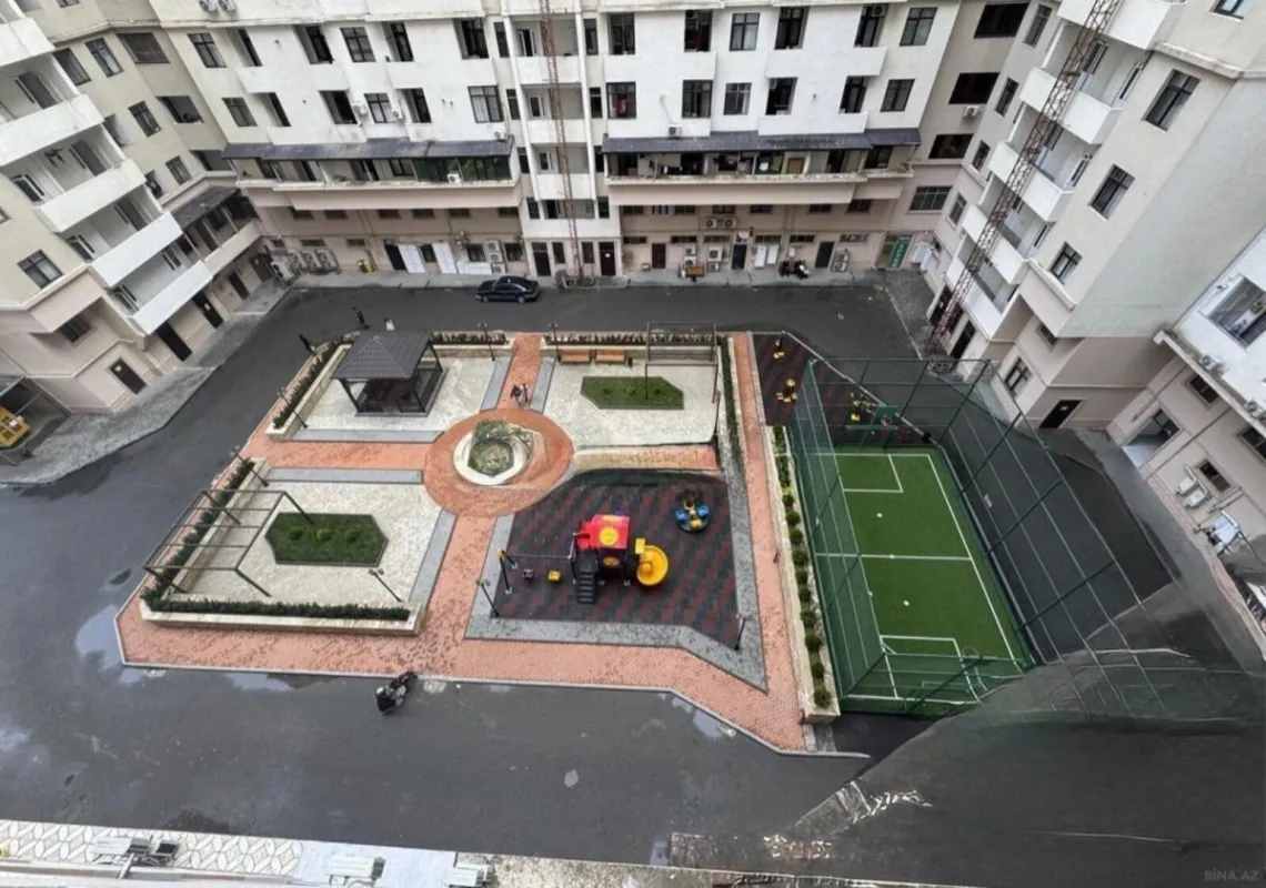 Satılır 3 otaqlı mənzil 138 m²