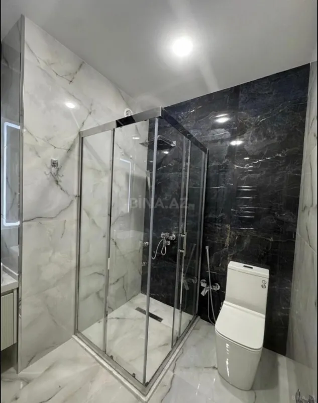 Satılır 3 otaqlı mənzil 138 m²