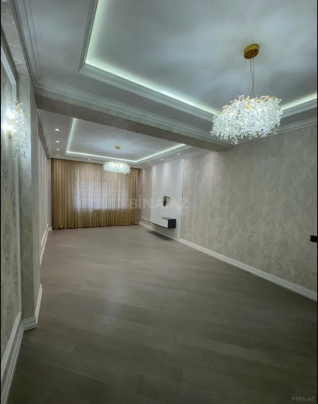 Satılır 3 otaqlı mənzil 138 m²