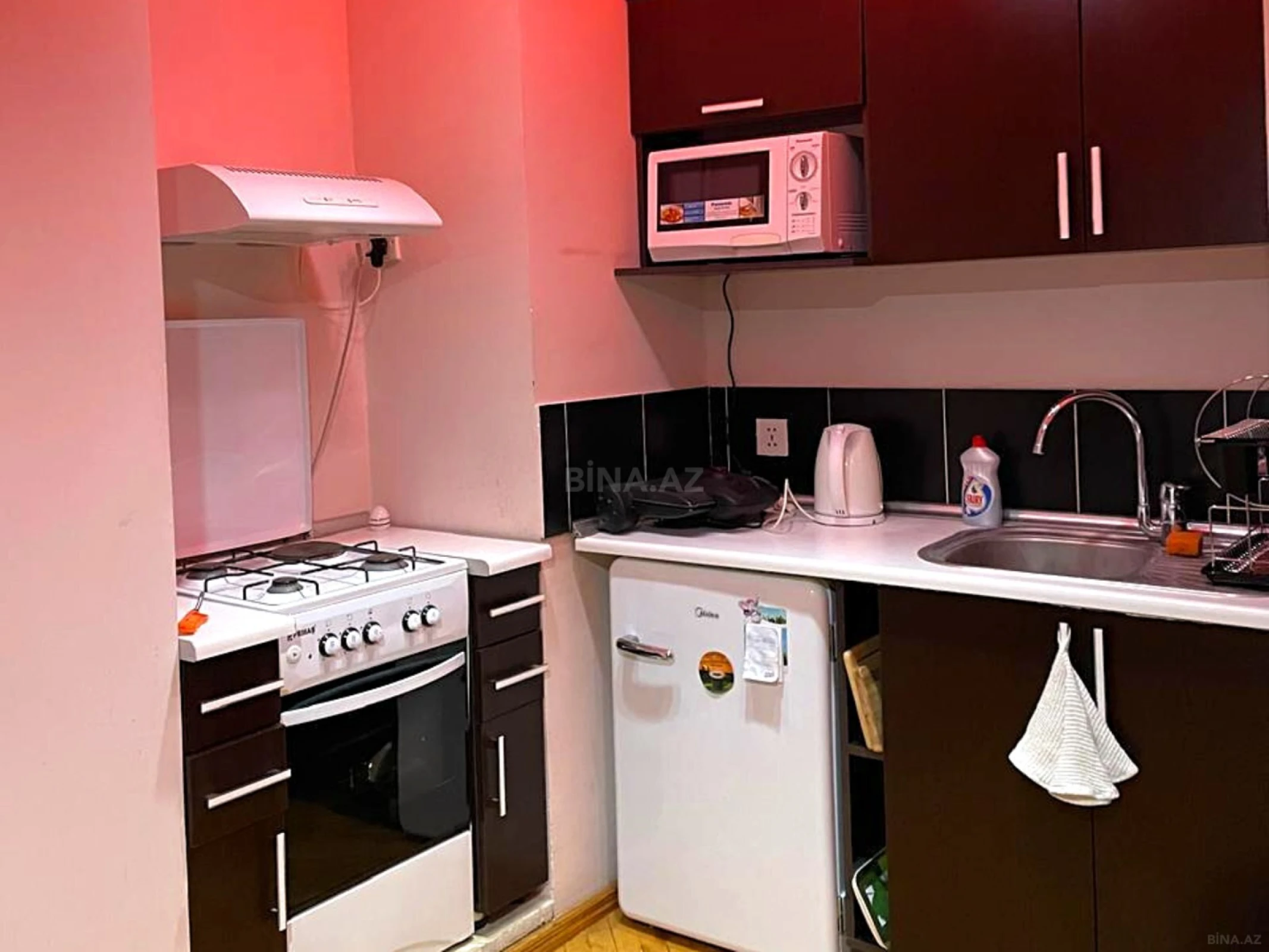 Satılır 4 otaqlı mənzil 210 m²