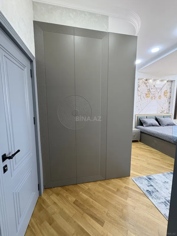Satılır 3 otaqlı mənzil 106 m²