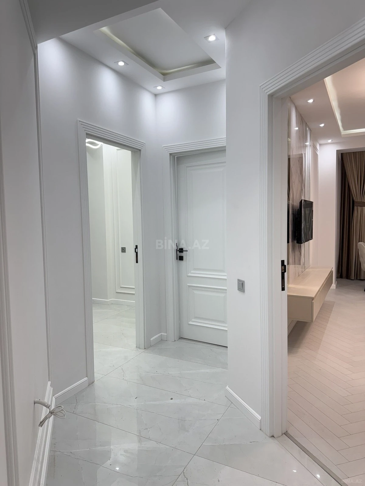 Kirayə verilir 3 otaqlı mənzil 120 m²
