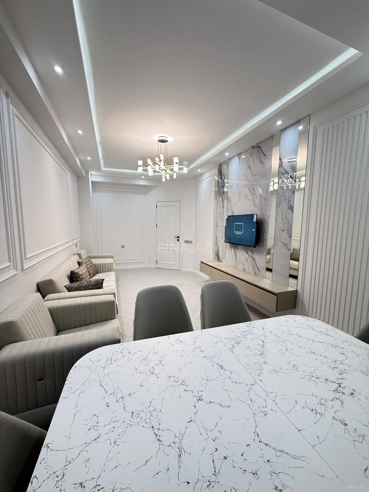 Kirayə verilir 3 otaqlı mənzil 120 m²