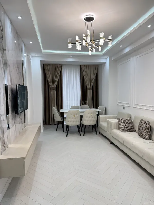 Kirayə verilir 3 otaqlı mənzil 120 m²