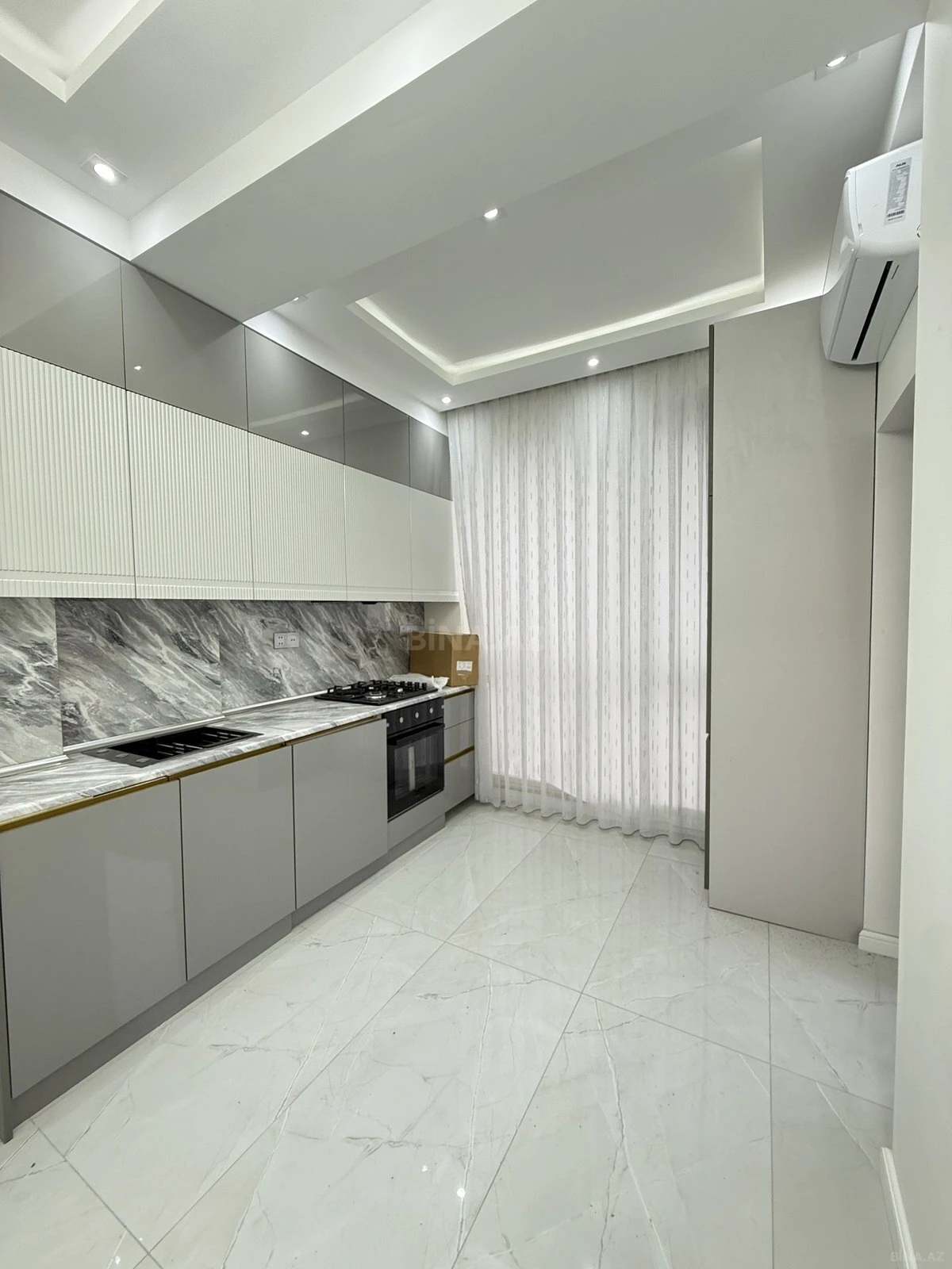 Kirayə verilir 3 otaqlı mənzil 120 m²