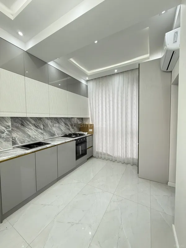 Kirayə verilir 3 otaqlı mənzil 120 m²