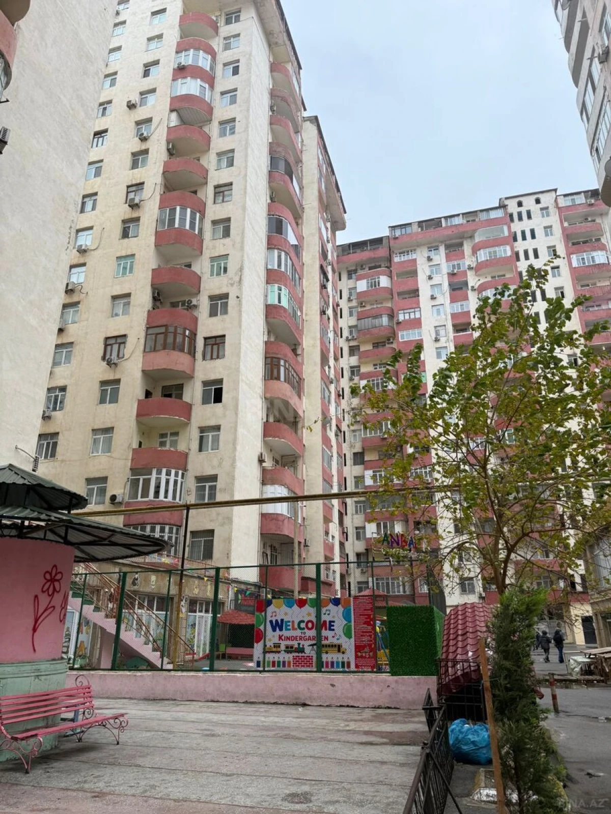 Satılır 3 otaqlı mənzil 110 m²