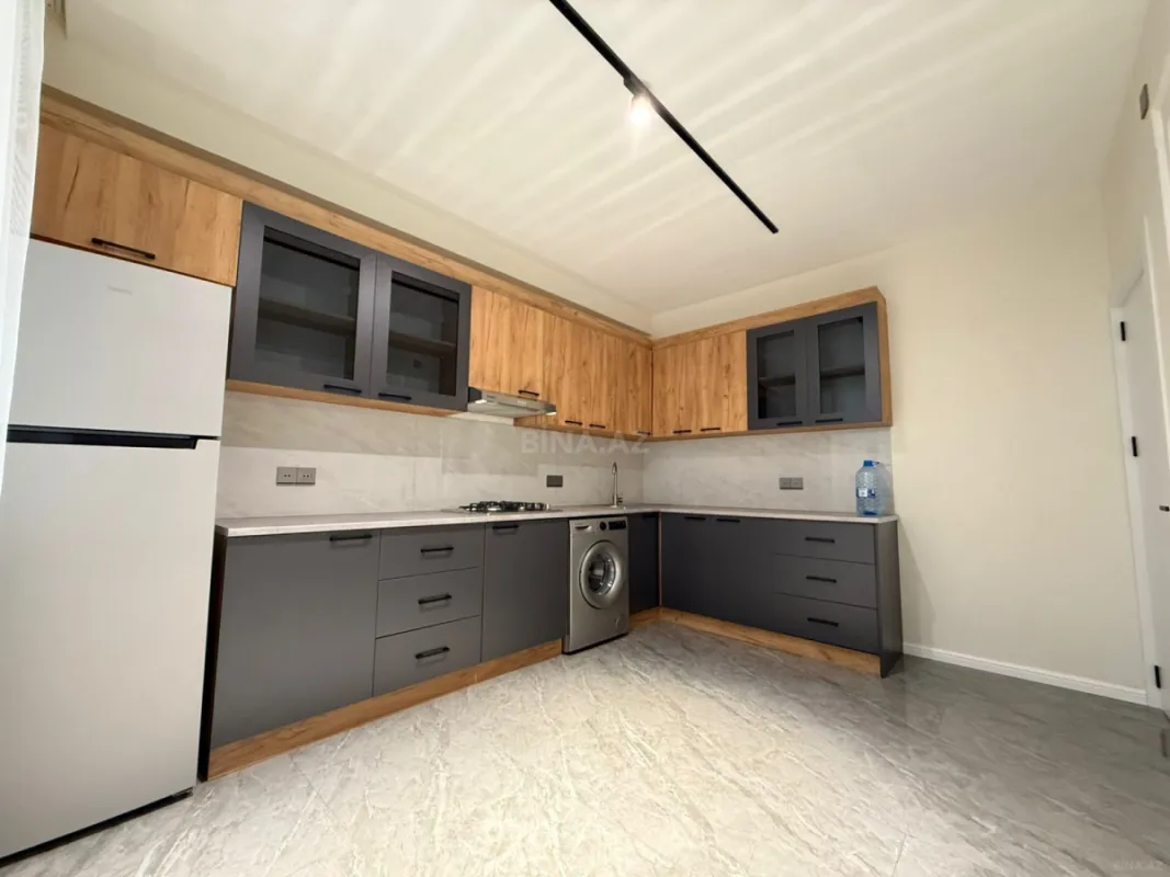 Satılır 3 otaqlı mənzil 110 m²