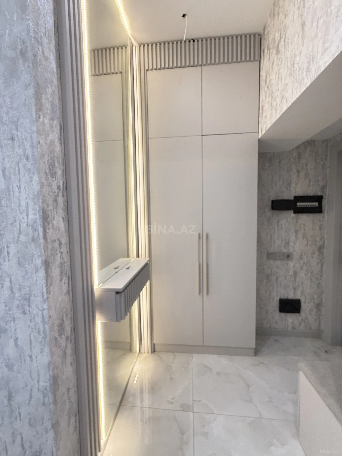 Kirayə verilir 3 otaqlı mənzil 120 m²